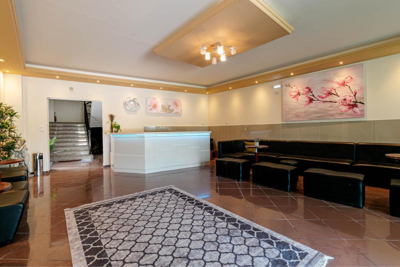 Porto Marina Aparthotel Γουβιά Εξωτερικό φωτογραφία
